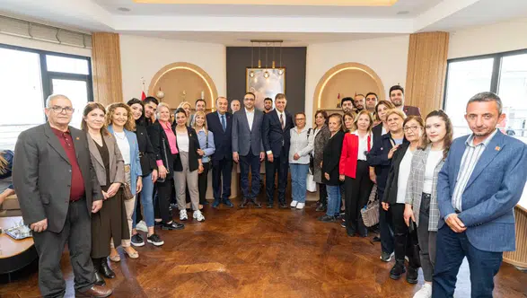 Başkan Tugay teşekkür turuna Balçova’da devam etti