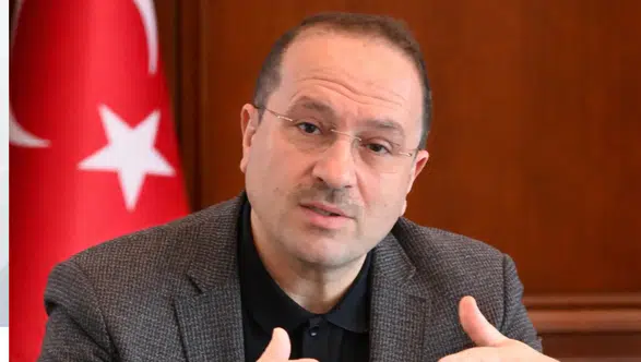 “İzmir Hizmet Bekliyor, Siyaset Değil”