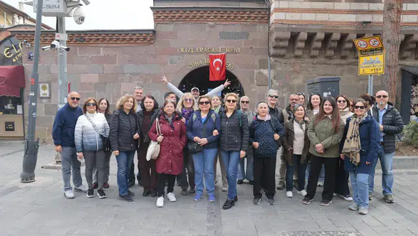 Konak Kültürel Miras Gezileri’yle kenti keşfettiler