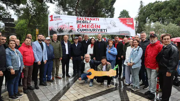 Başkan Kınay “1 Mayıs’ta emeğimize sahip çıkıp, eşit ve adil yaşam için mücadeleyi birlikte büyüteceğiz”