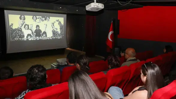 Genç yönetmenlerden Buca Belediyesi’ne teşekkür