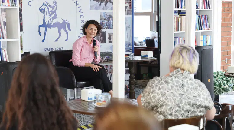 Dokuz Eylül Üniversitesi, “Bilim Kafe Sohbetleri”Nin 2’ncisinde Çocuk Sağlığına Odaklandı