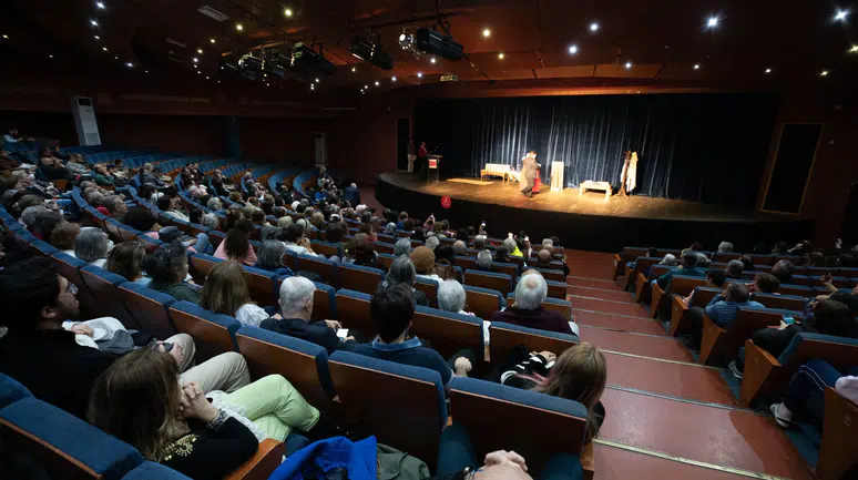 Özel Anne, Narlıdereli Sanatseverlerle Buluştu