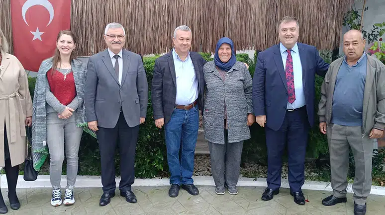 Başkan Erkan Özkan Menderes’te Esip Gürledi