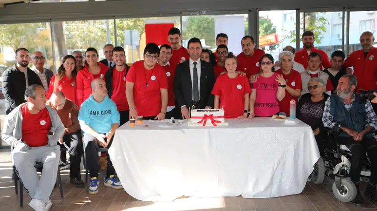 Bayraklı Belediyesi’nden 3 Aralık Farkındalık Etkinliği