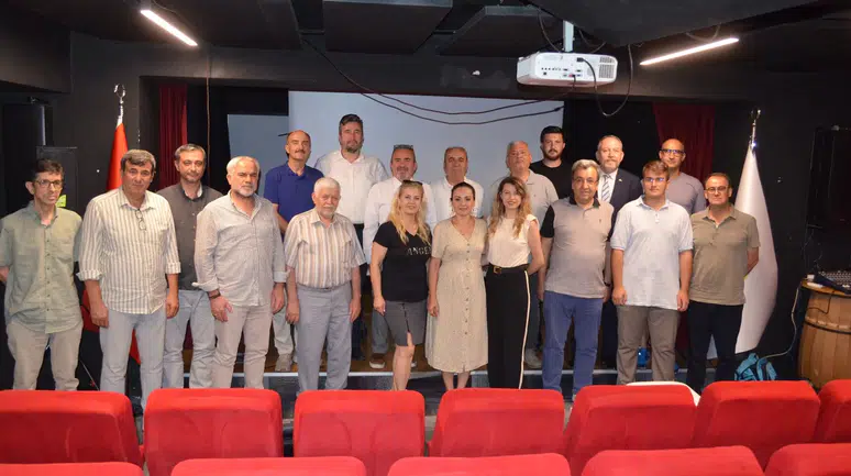 Balkanların Kalbi Buca’da Attı: Kosova Paneli Yoğun İlgi Gördü