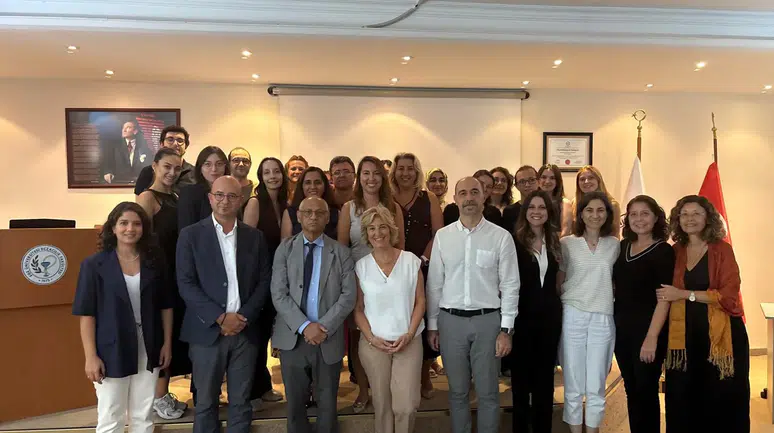 EÜ’ de “Nanoteknoloji ve İlaç Taşıyıcı Sistemlerde Yenilikler Sempozyumu” düzenlendi