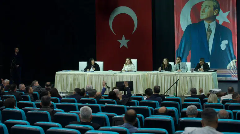 Konak Meclisi’nden ruhsat ücretlerine düzenleme hamlesi