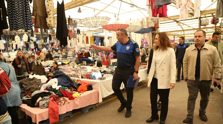 “Tekstil Günleri” Bostanlı Pazar Yeri’nde kapılarını açıyor!