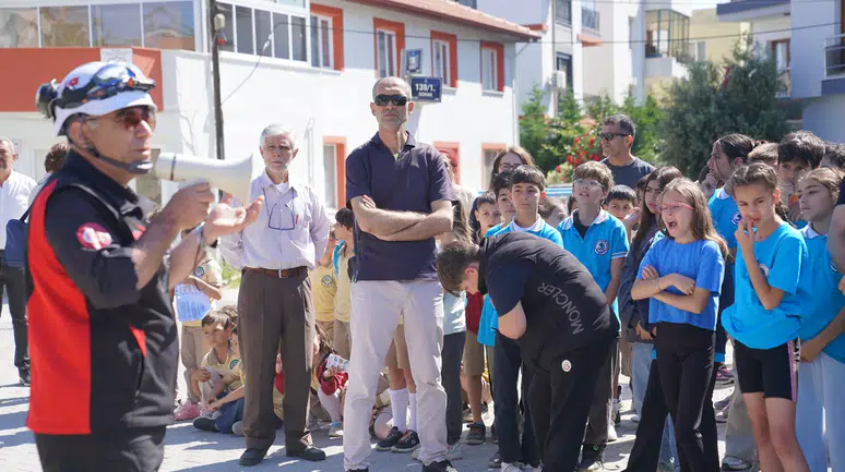Seferihisar, UNESCO'dan "Tsunamiden Korunaklı Kent" Unvanını Almaya Hak Kazandı!
