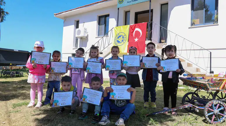 Minik öğrenciler Tarım Okulu’nda doğayla buluştu