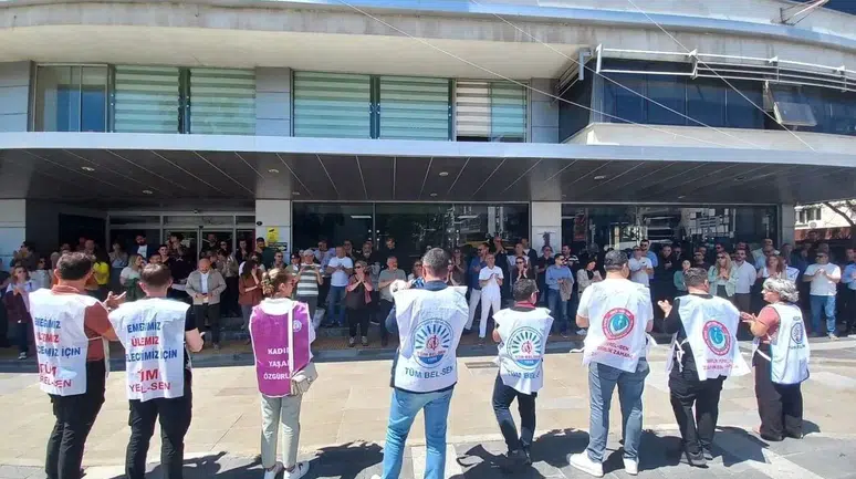 Karşıyaka'da memurların yüzü güldü: Uzun süren pazarlıklar mutlu sonla bitti