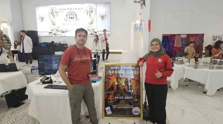 Sessizliğin içindeki devrim: Bergamalı Didem telsiz başında tarih yazdı