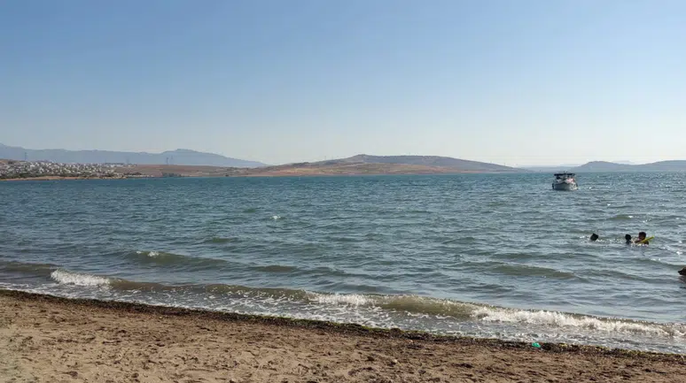 Aliağa'da deniz keyfi kabusa döndü: İki kardeş yaşam mücadelesi veriyor