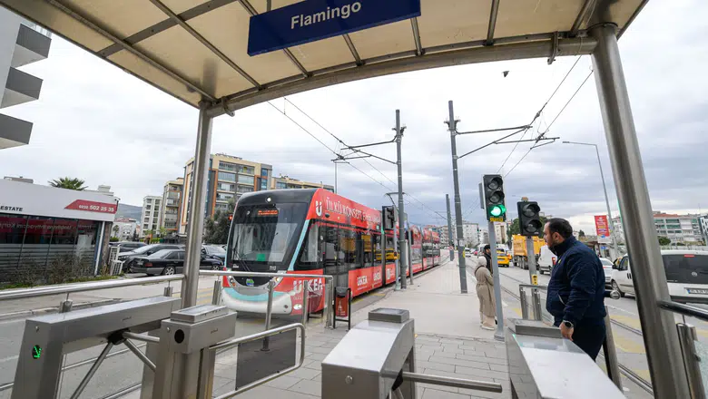 Ataşehir Kavşağı Tramvay Durağı’nın adı Flamingo oldu