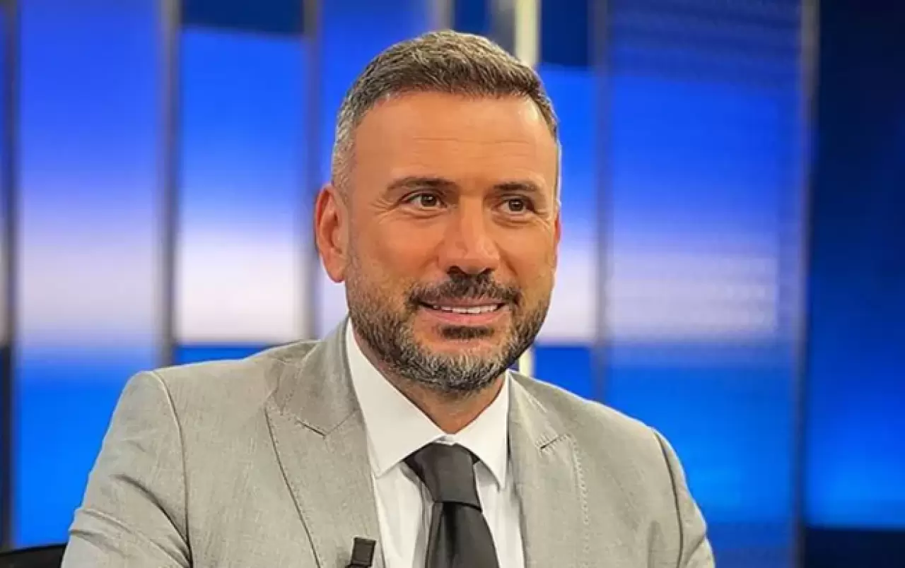 Ertem Şener'den Galatasaray Yorumları: Şampiyonluk Yetmiyor, Derbi Tahmini Çok Net! 1