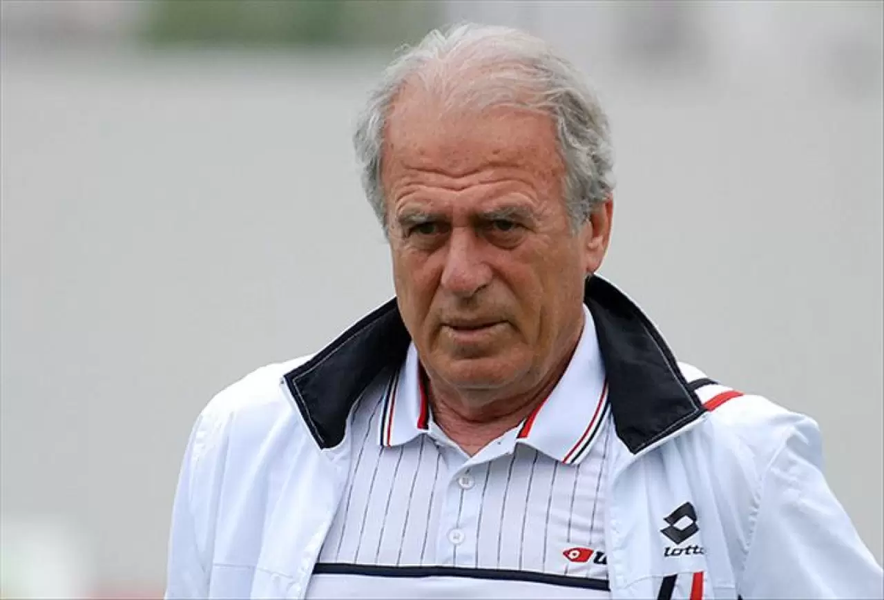 Mustafa Denizli'den Galatasaray'a Sert Eleştiri: "Mutlu Eden Oyundan Uzaklaştılar! Fark 12-13 Puan Olmalıydı!" 3