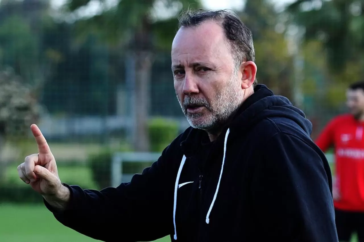 Sergen Yalçın'dan Galatasaray'a Şok Reçete! "Tek İlaç Hoca! Okan Buruk..." 4