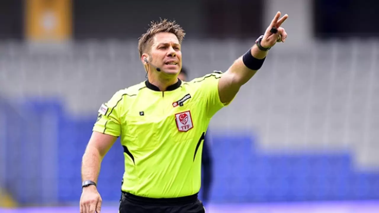 Fırat Aydınus'tan Emre Kılınç'ın Elle Oynadığı Pozisyona Yorum: "Penaltı Değil Ama Serbest Vuruş Verilmeliydi" 4