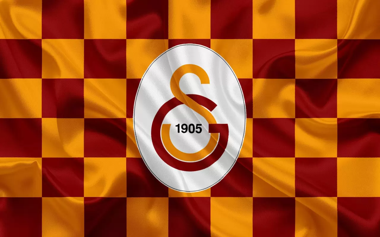 Galatasaray'da O İsim Okan Buruk'a Küsmüş... 1