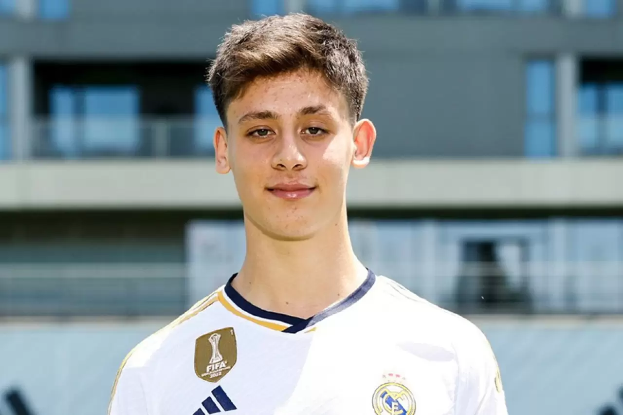 Real Madrid'de Ortalık Karıştı! Arda Güler Gidiyor O Geliyor... 4