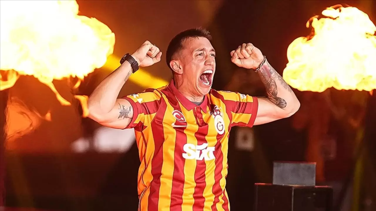 Galatasaray'da Muslera Dönemi Kapanıyor! İşte Kaleye Geçen 1,99'luk Dev! 3