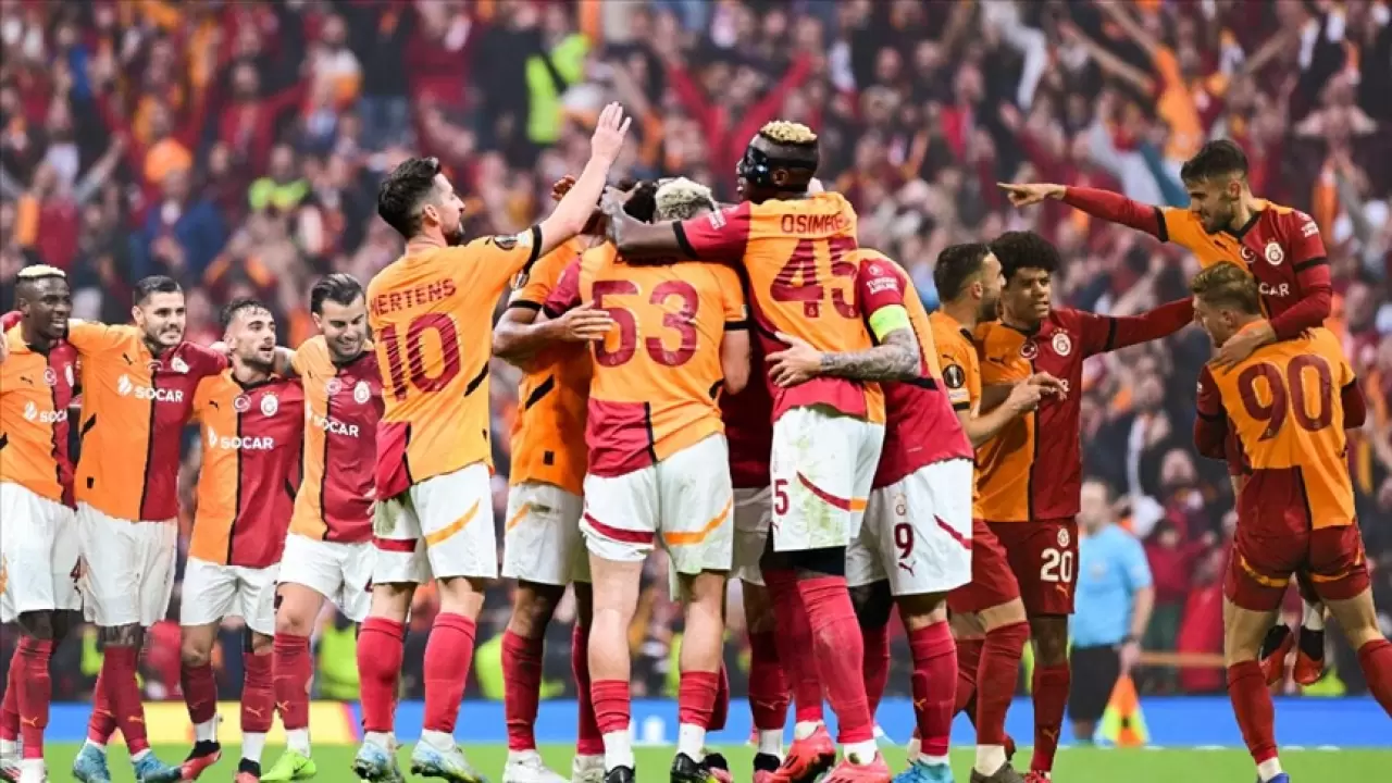 Galatasaray'da O İsim Okan Buruk'a Küsmüş... 4