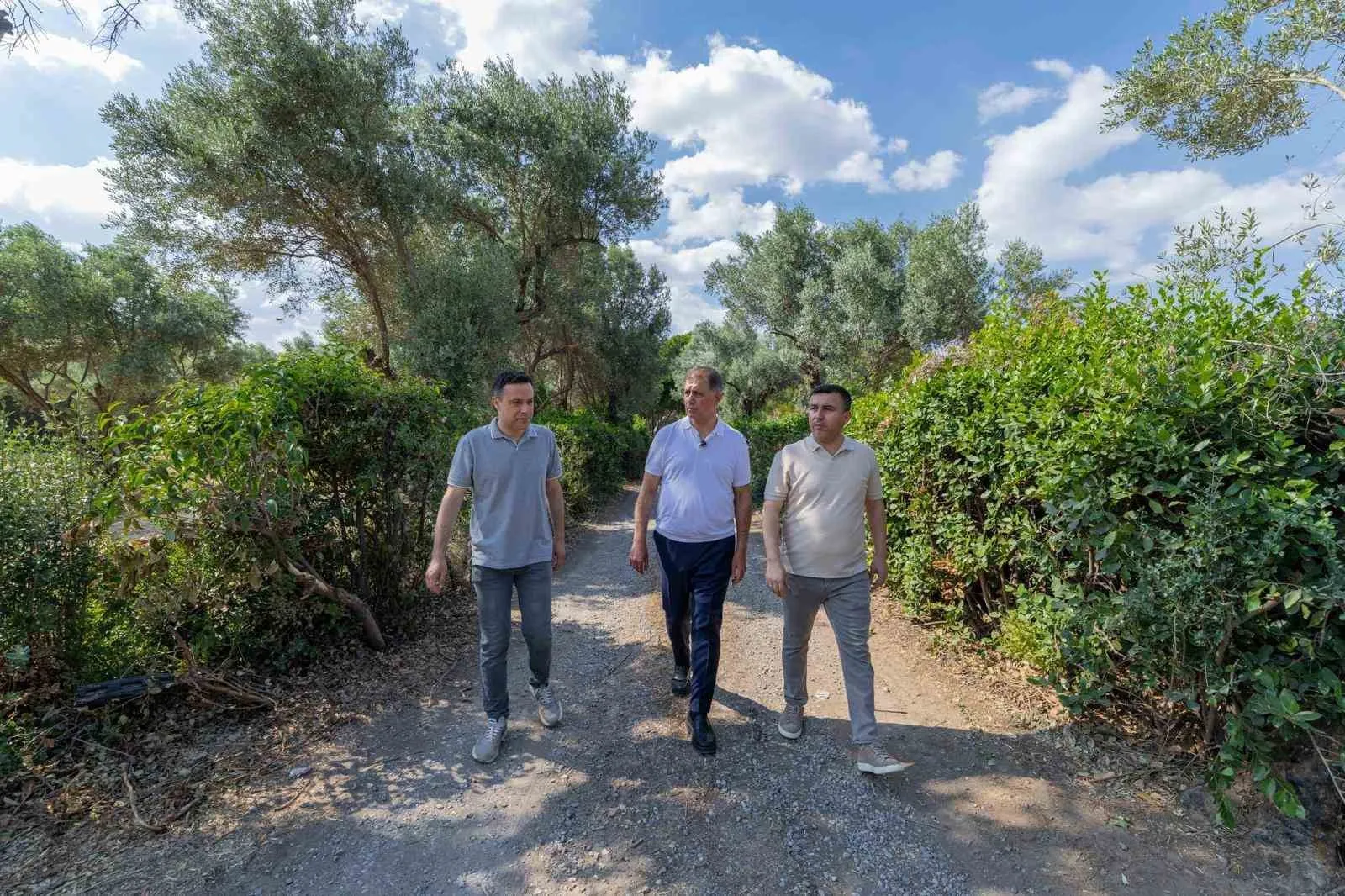 Buca’da betonun yerini doğa alıyor: Aliberti Köşkü yaşayan bir parka dönüşüyor