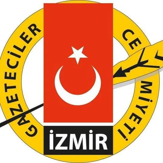 İzmir basınında büyük gün: 33 gazeteci kartına kavuştu