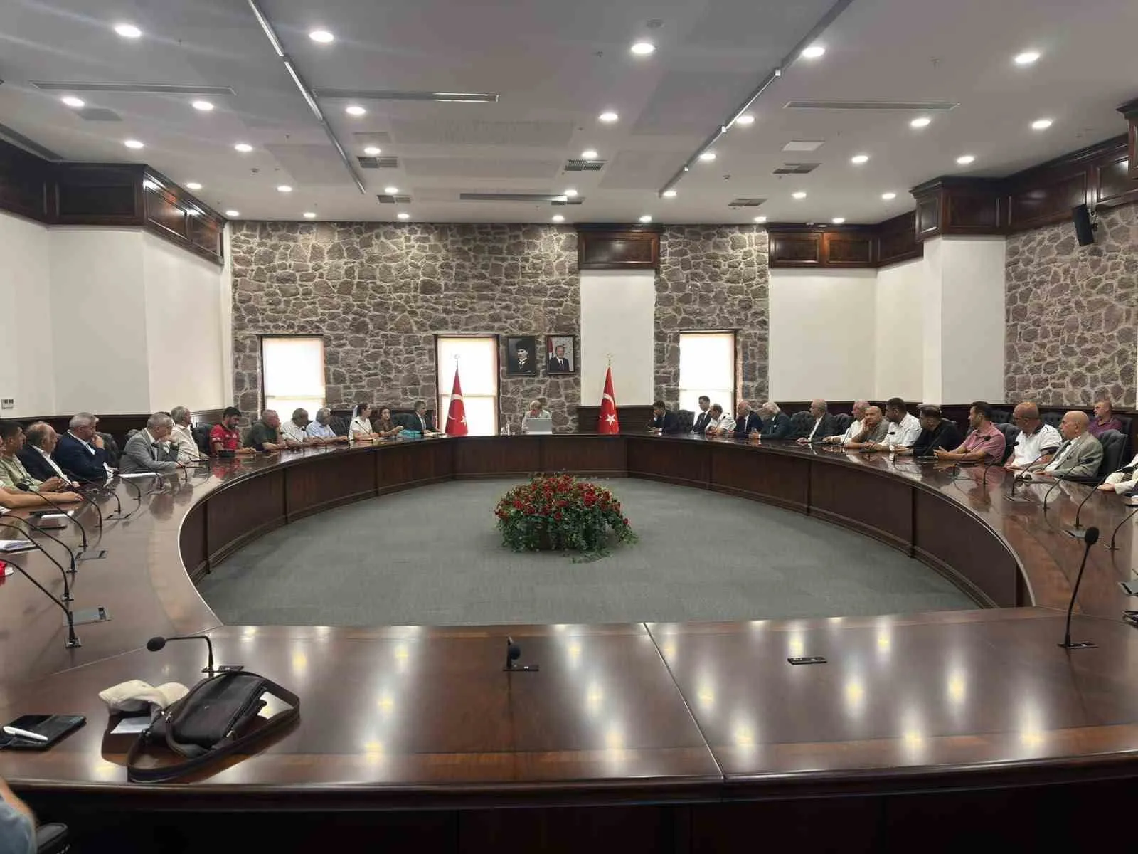 İzmir’de 15 Temmuz hazırlıkları için dev koordinasyon: 500’den fazla STK el ele verdi