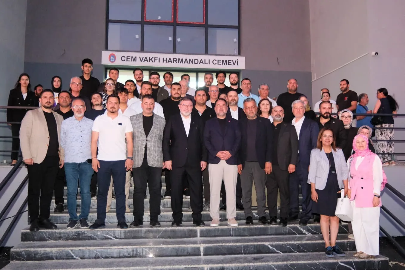 Harmandalı’da Muharrem sofrası: Alevi-Sünni kardeşliği vurgusu