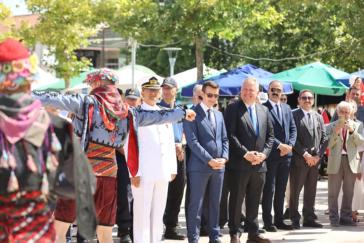 Urla'da tarihi gün: Atatürk’ün ilçeye ayak basışının 100. yılı büyük bir coşkuyla kutlandı