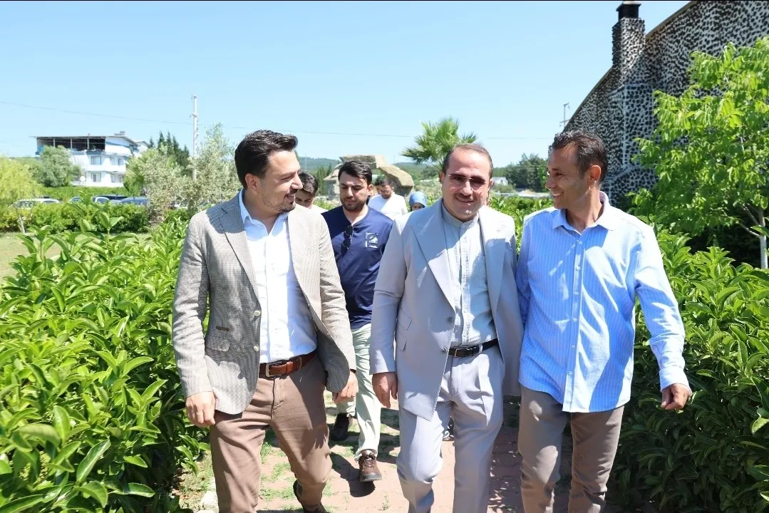 Ege'nin kalbinde Maraş esintisi: Hemşeriler dayanışma sofrasında kenetlendi