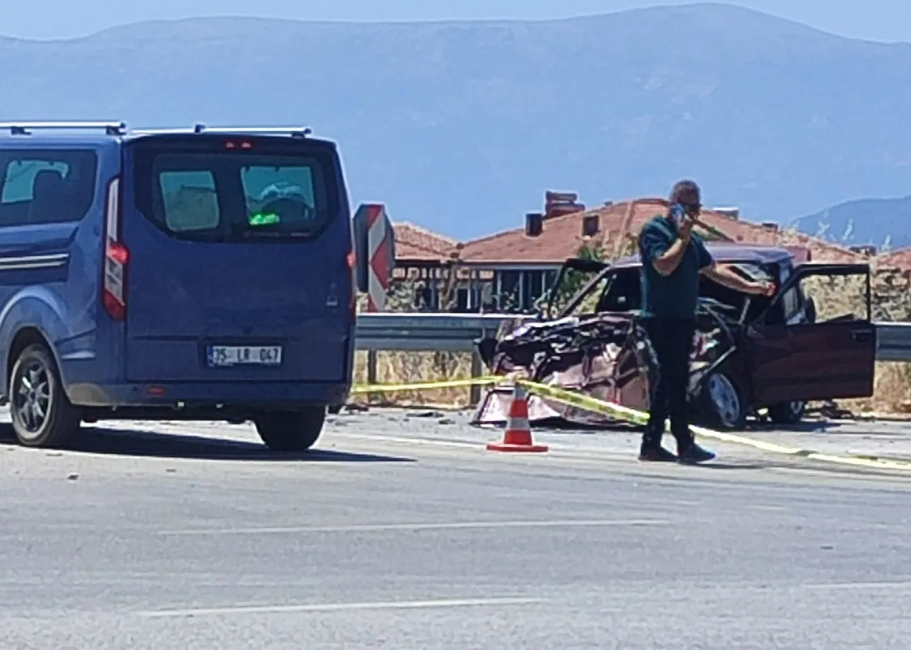Kiraz'da yürek yakan kaza: Evlat acısının ardından şimdi de yaşam mücadelesi veriyor