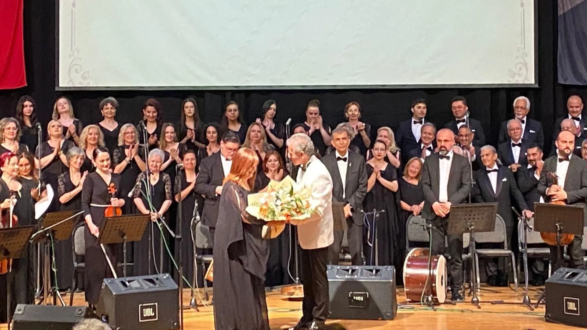 Ege’nin Sesi 33 Yıllık Gelenekle Yankılandı: Türk Müziğinde Unutulmaz Gece