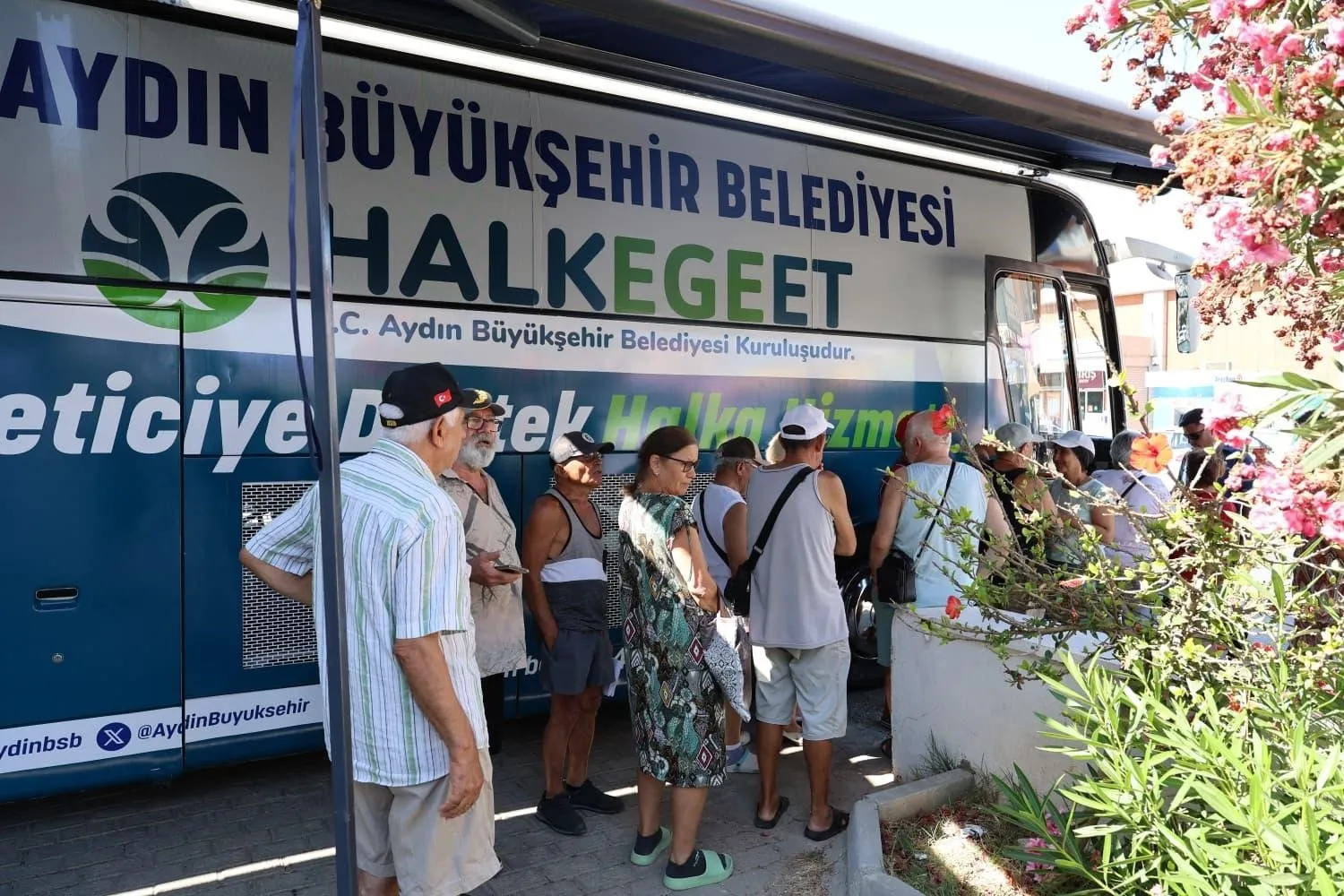 Didim Akbük’te mutfakların yüzü güldü: Mobil Halk Ege Et’e büyük ilgi