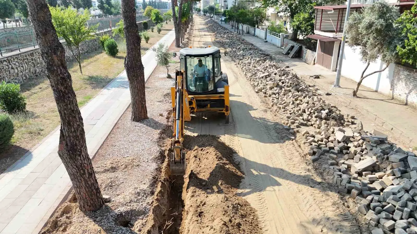 Nazilli'de hizmet atağı: Şehrin her noktasına dokunuş sürüyor
