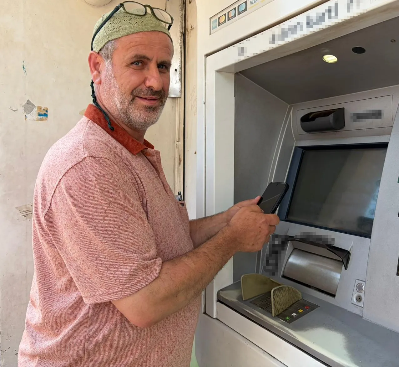 Emekli vatandaşın ATM mağduriyeti: 7 bin lirayı saniyeler içinde cebine attı