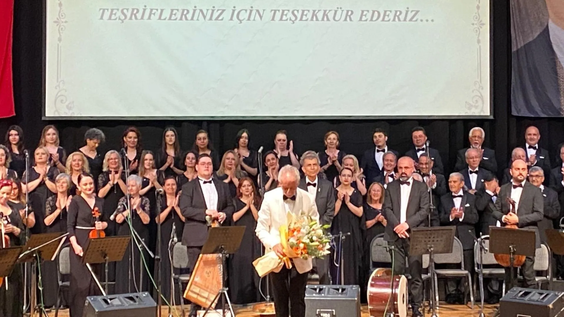 Ege’nin Sesi 33 Yıllık Gelenekle Yankılandı: Türk Müziğinde Unutulmaz Gece