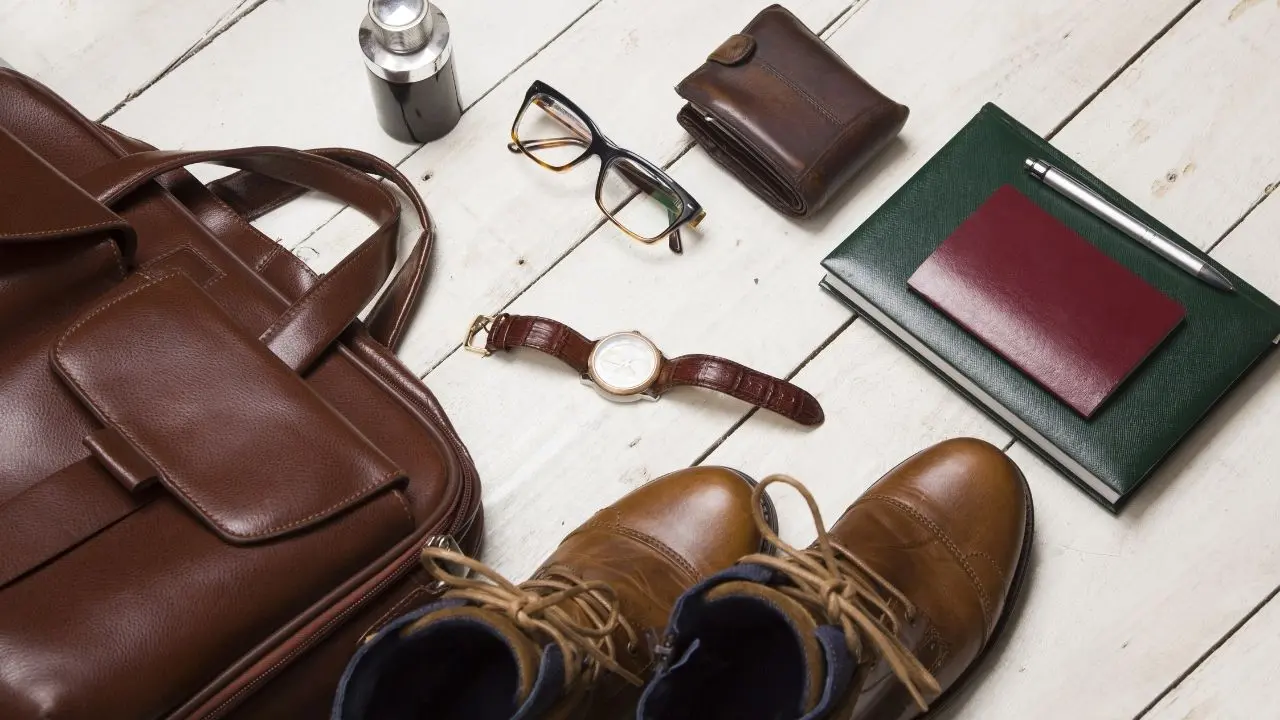 Ege Deri ve Deri Mamulleri İhracatçıları Birliği tarafından 09-10 Ekim 2025 tarihlerinde Atina’da ayakkabı ve saraciye sektörlerine yönelik olarak gerçekleştirilecek Sektörel Ticaret Heyeti, Türk firmalarının Güney Avrupa pazarına açılımını desteklemek, ticaret ağlarını güçlendirmek ve yeni ihracat fırsatları oluşturmak amacıyla düzenleniyor.