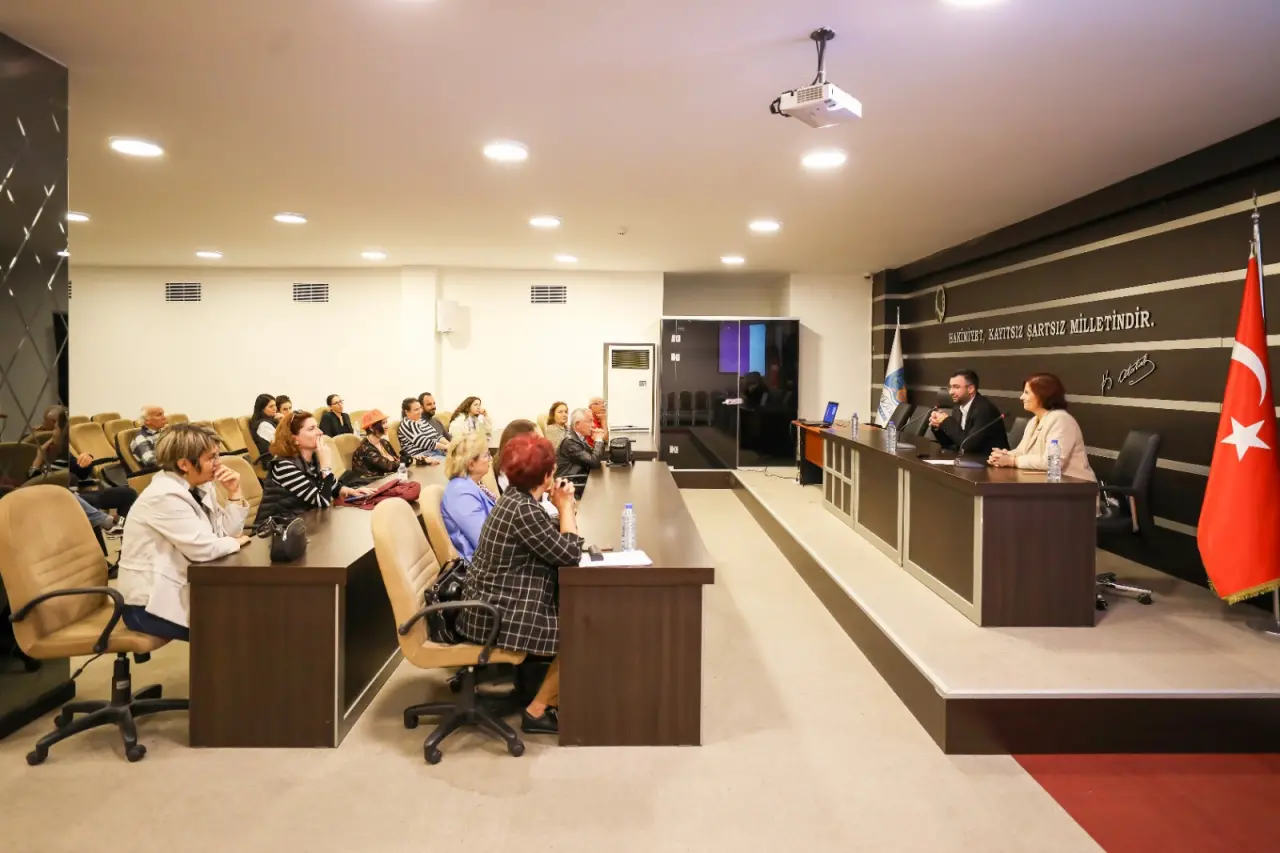 Narlıdere Belediyesi kadın-erkek eşitliğini yerel düzeyde güçlendirmek amacıyla sürdürdüğü 2026–2029 Yerel Eşitlik Eylem Planı için çalışmalarına hız verdi