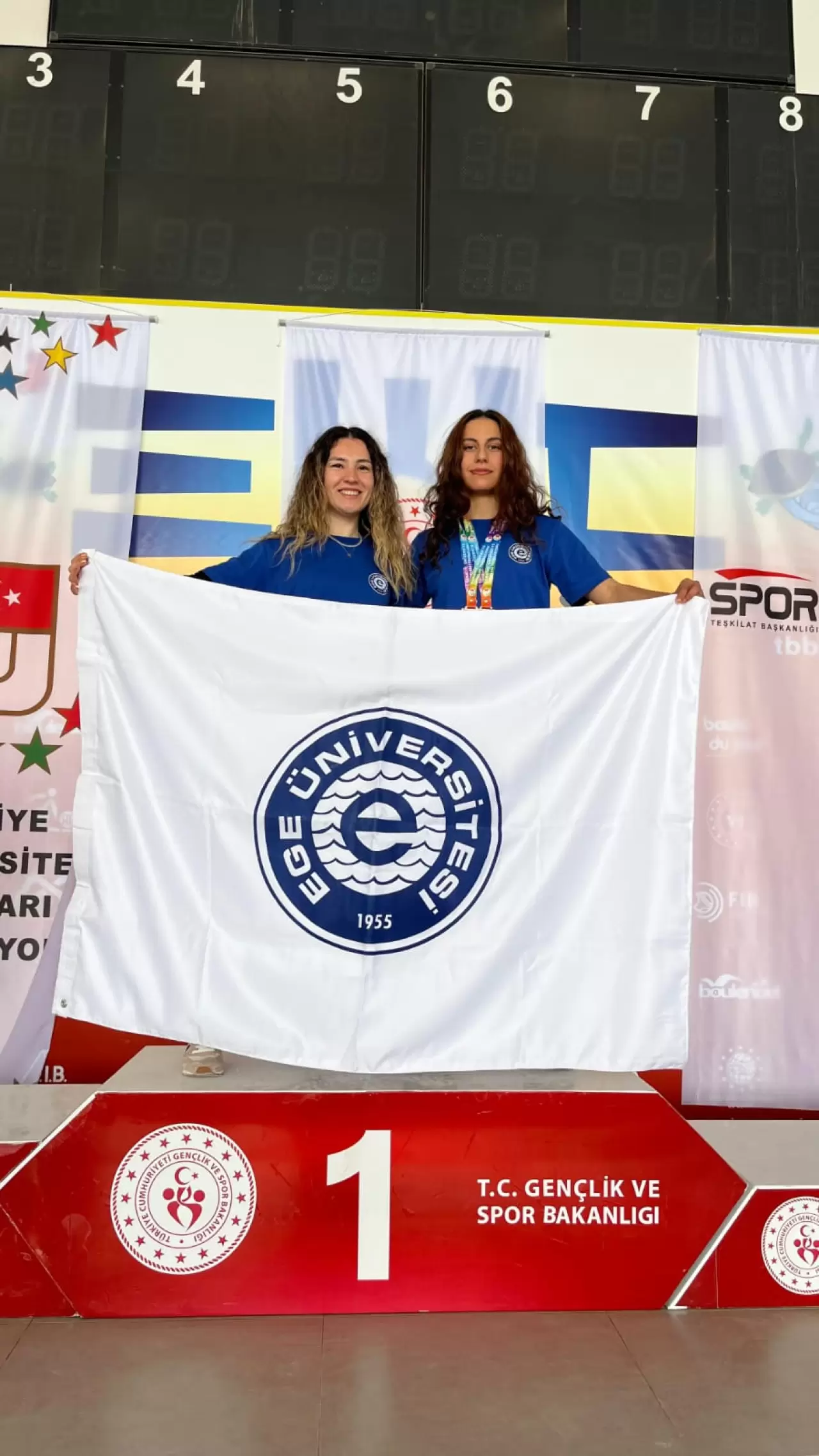 Ünilig Bocce Türkiye Şampiyonası'nda Ege Üniversitesi sporcusu Beyza Tatarlı, volo kategorisinde Türkiye Şampiyonu, petank kategorisinde ise Türkiye ikincisi oldu!