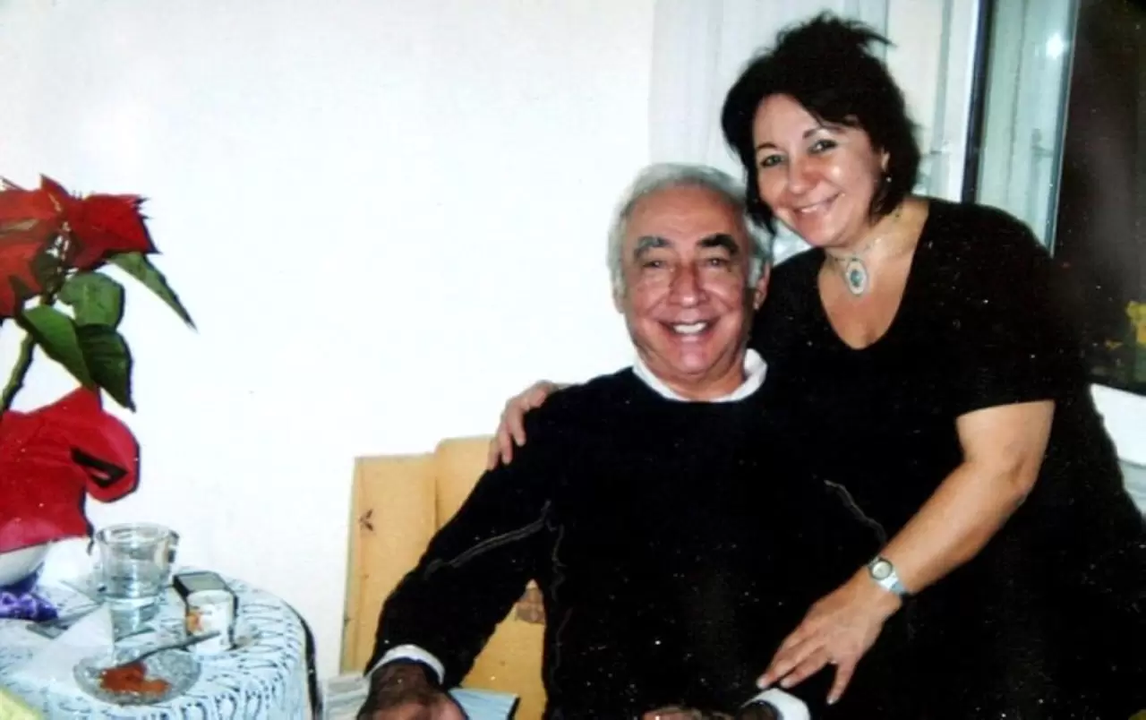 Çiçek Taksi'den Sandık Kokusuna kadar ilerleyen oyunculuğuyla tanınan İnci Şen'in oynadığı diziler, filmler ile birlikte merak edilenler haberimizde. İşte İnci Şen ve onun hakkında merak edilenler...