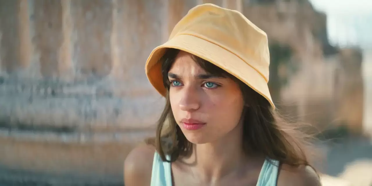 Biz Kimden Kaçıyorduk Anne ile oyunculuk kariyerine başlayan Eylül Tumbar'ın oynadığı diziler, filmler ve sevgilisi merak konusu. Haberimizde sizler için Eylül Tumbar hakkında merak edilenleri açıkladık.