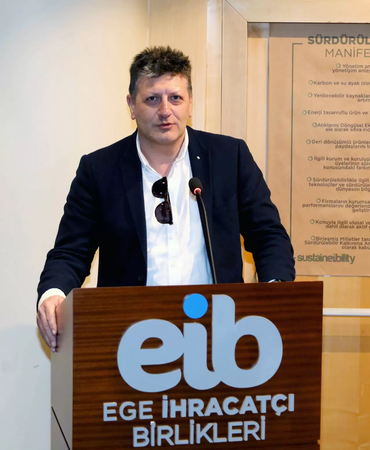 ETO ve IPUD işbirliğiyle gerçekleşen etkinlikte iklim dirençli pamuk üretimi masaya yatırıldı. Pamuk üreticileri ve sektör bileşenleri, geleceğin pamuğu için kritik stratejileri tartıştı.