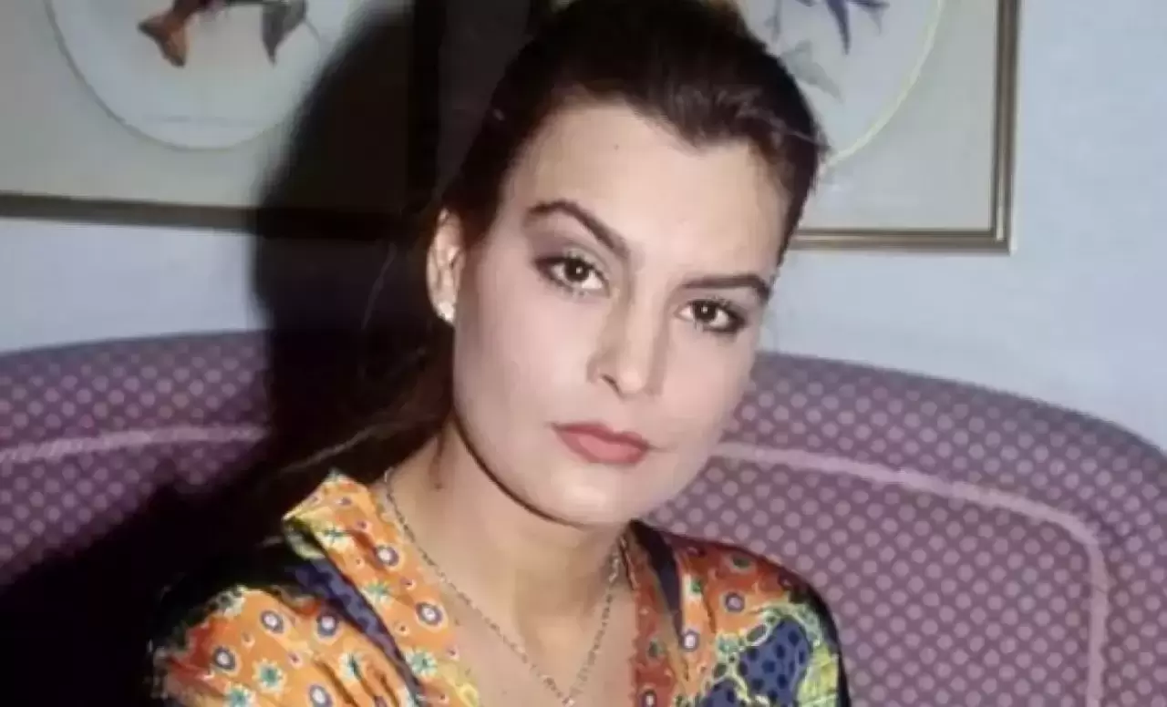 Sibel Turnagöl’ün başarılarla dolu hayatı, aşkları, evlilikleri ve kariyerindeki dönüm noktalarıyla dolu yaşamı.