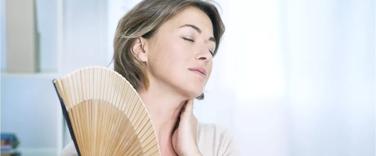 Menopoz sürecinde kadınları bekleyen fiziksel ve psikolojik değişimler neler? Hangi sağlık riskleri artıyor, nasıl önlemler alınmalı? İşte uzman görüşleri!