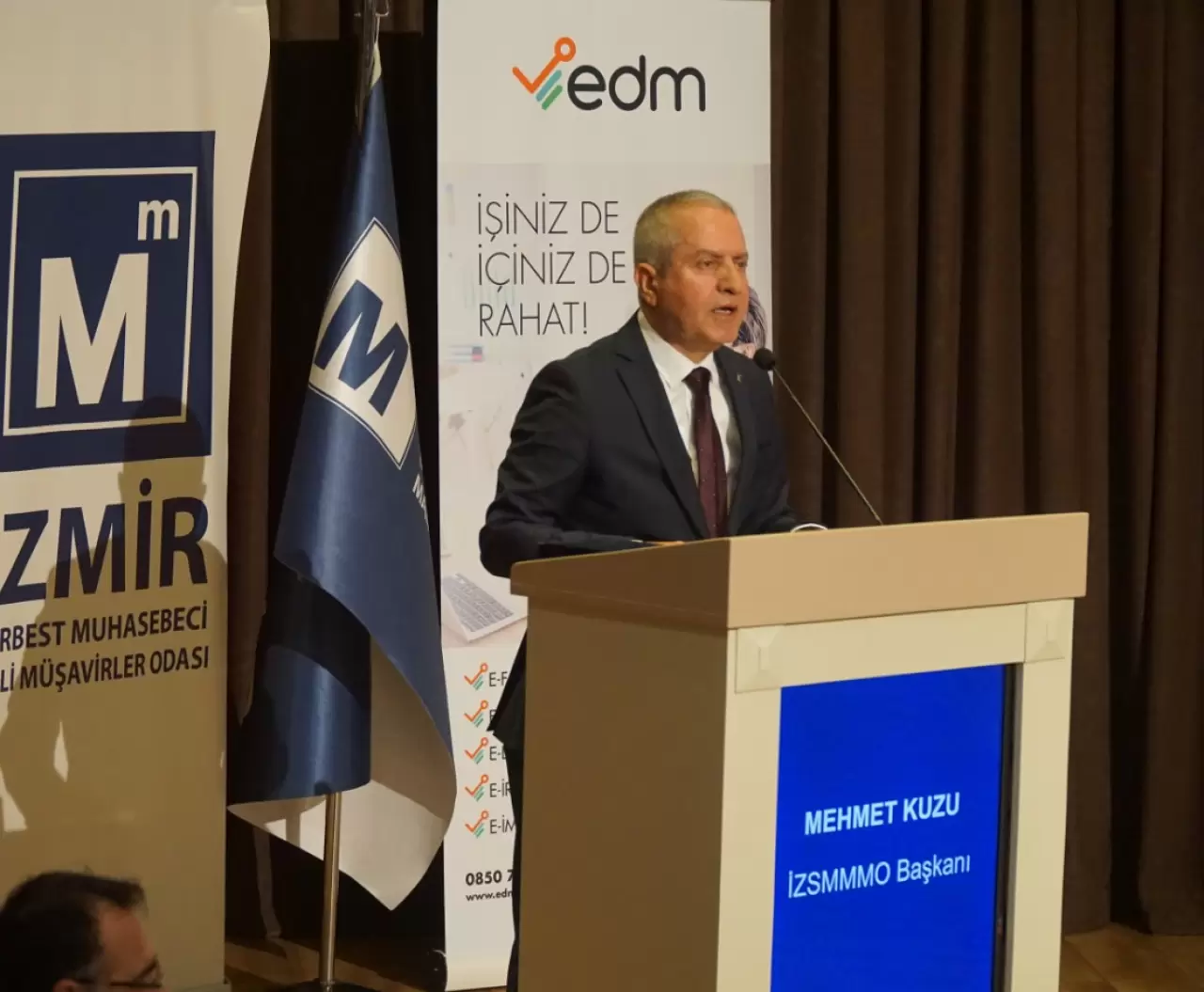 12. Türkiye Muhasebe Uzmanlığı Kongresi'nde yapay zekâ ve dijital dönüşüm masaya yatırıldı. Peki, muhasebecilerin geleceği nasıl şekillenecek?