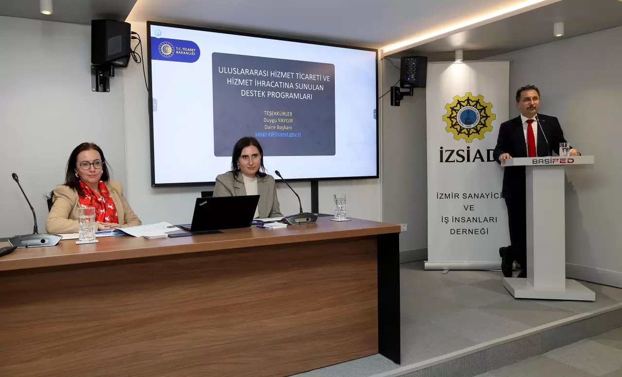 İZSİAD’ın düzenlediği toplantıda, Ticaret Bakanlığı yetkilileri devlet teşviklerini anlattı. İzmir iş dünyası için Suriye pazarı ve yeni fırsatlar masaya yatırıldı!
