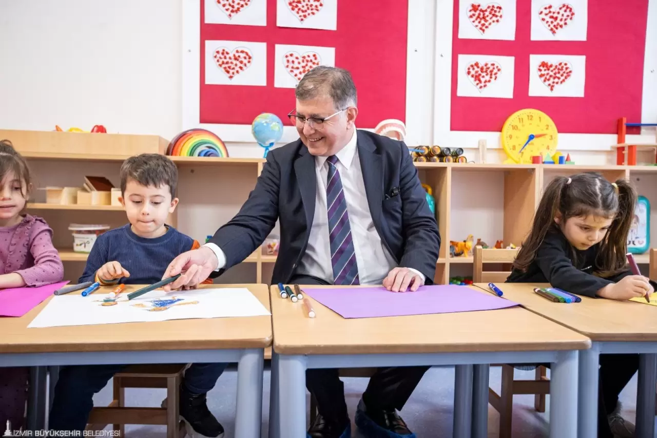 İzmir Büyükşehir Belediyesi, Yuvamız İzmir Çocuk Etkinlik Merkezleri’nin sayısını 20’ye çıkardı. Başkan Tugay, bu sayıyı 25’e ulaştırmayı hedeflediklerini söyledi.
